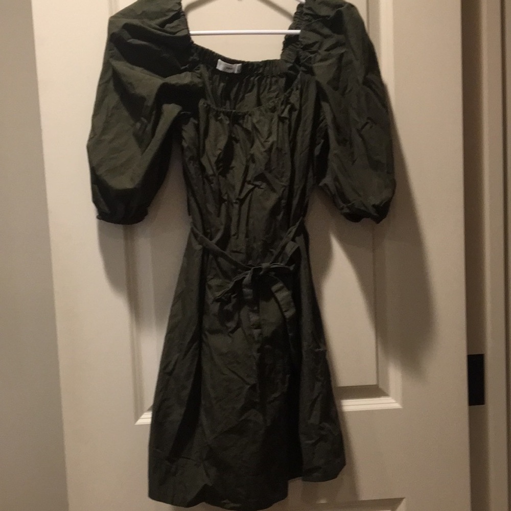 NWOT Mango MNG womens dress puffy sleeves elastic neckline size 4 khaki green
